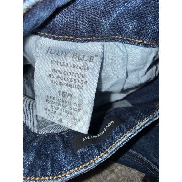 Judy Blue Womens Boyfriend Fit Jeans Sz 16W Blue High Rise Floral Embroidered - Picture 9 of 10